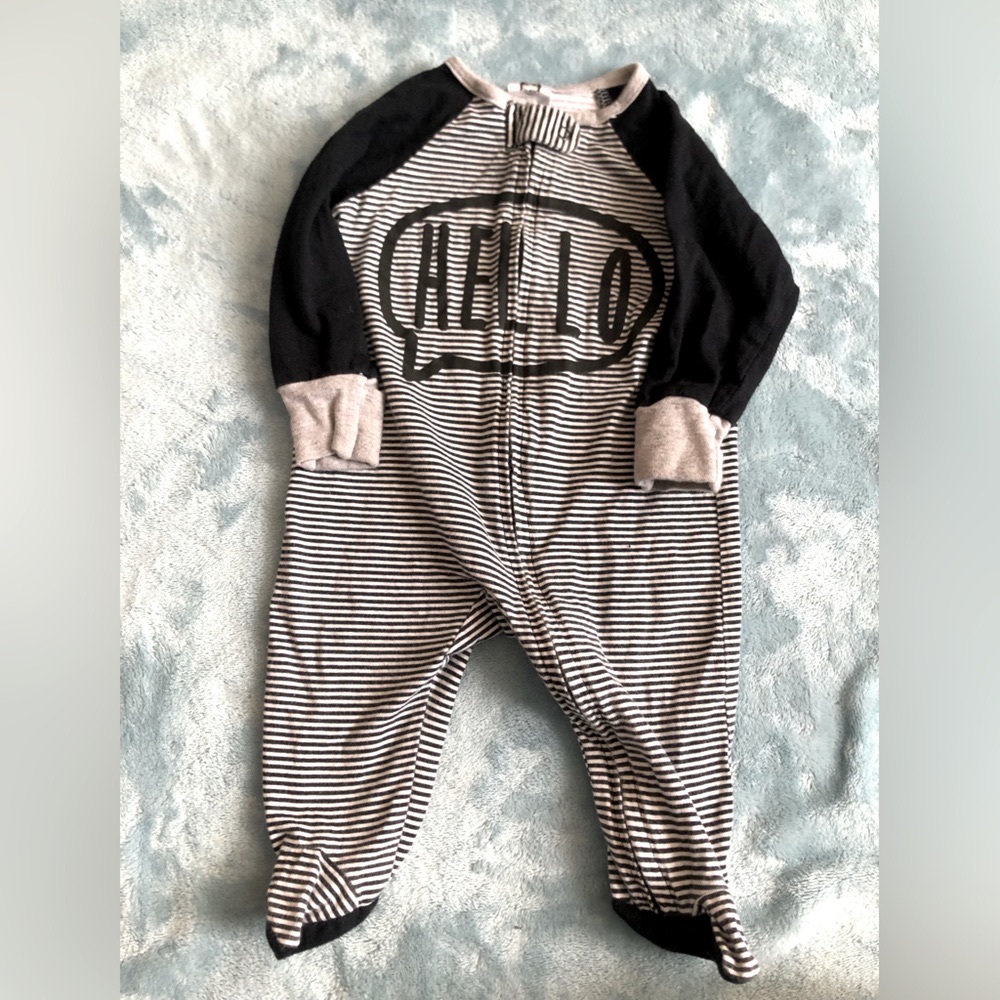 “Hello” onesie 0-3 months